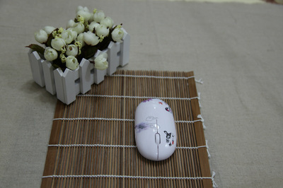 深圳現(xiàn)貨U盤鼠標(biāo)青花瓷禮品套裝 定制您的專屬商務(wù)禮品