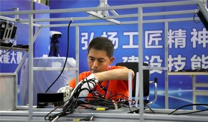 德陽五名技能人才榮獲“四川省技術(shù)能手”稱號，最年輕者23歲凸顯實踐教學(xué)平臺成效