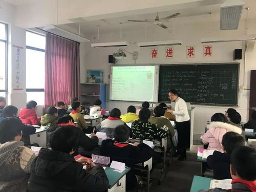 轉變教學理念，開展智慧課堂——記我集團郎艷鄉村名師工作坊前往梓桐中學開展互助活動實踐教學平臺